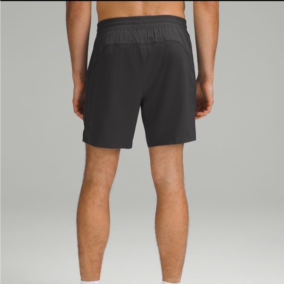 Lululemon men’s pace breaker 9” shorts lined - Picture 1 of 7